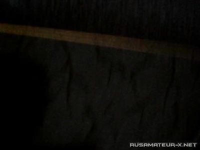 Приколистка подруга снимает на камеру как телка моется в ванной