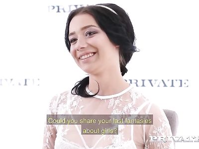 Студентка из Санкт-Петербурга приехала на кастинг студии Private